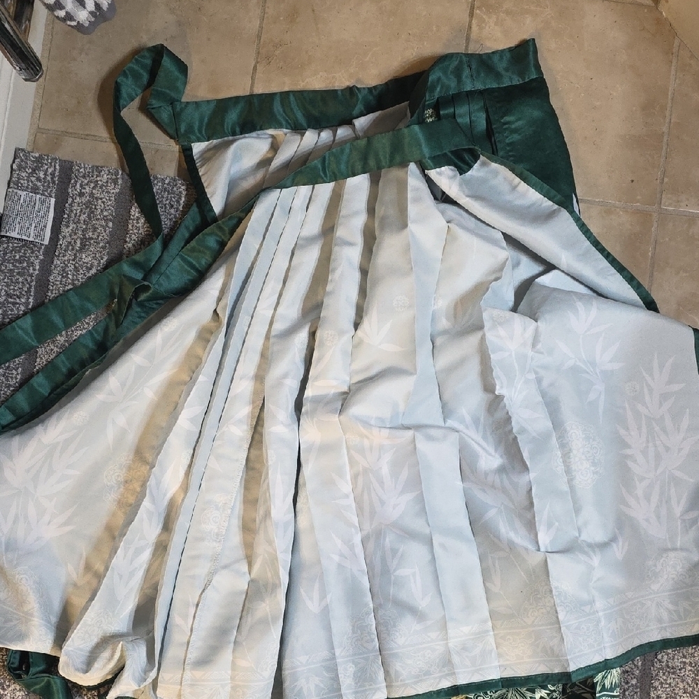 Chinese Hanfu Elegant Green Floral Women's Skirt - Picture 4 of 6